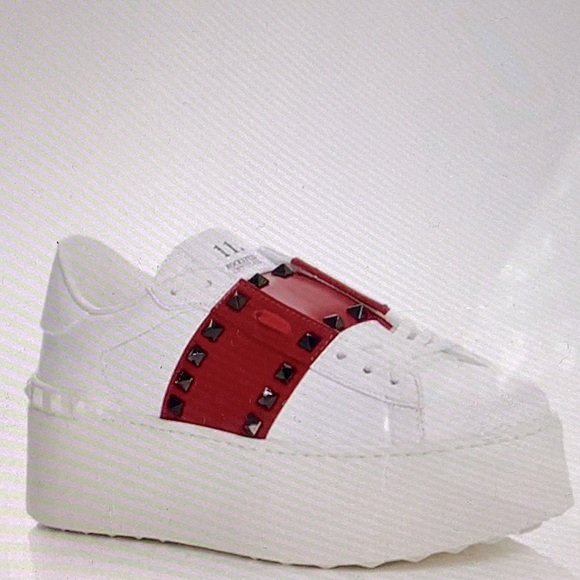 Valentino Garavani Shoes - Valentino Garavani
Women's Rockstud Platform Sneakers - ExclusiveWhite Size 38.5